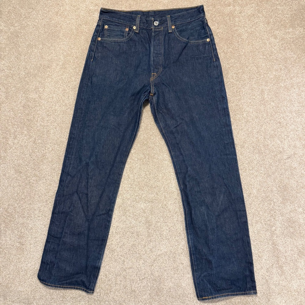Levi's 501 Jeans Mens 32x32 actual (31x30) Dark Wash Blue Button Fly Denim - Picture 2 of 8